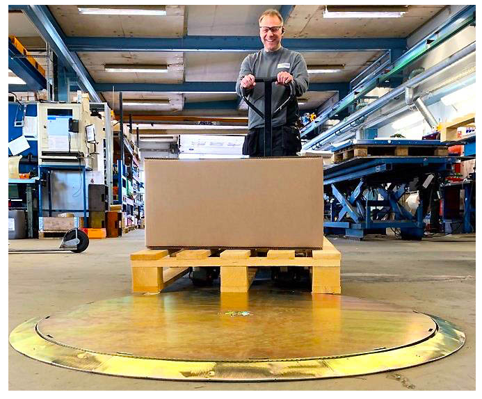 Marco Scissor Lift Low-profile disc turntable